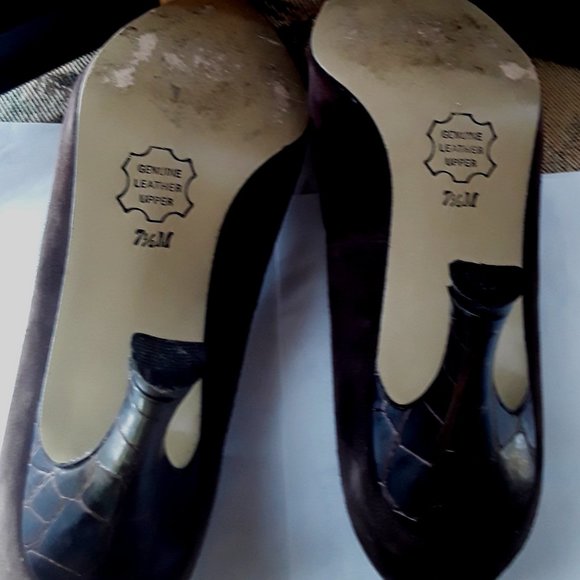 Touch of NINA SZ 7 1/2 M Brown Suede Leather Crocodile Croc 3" Heel Pumps Shoes - Picture 6 of 6